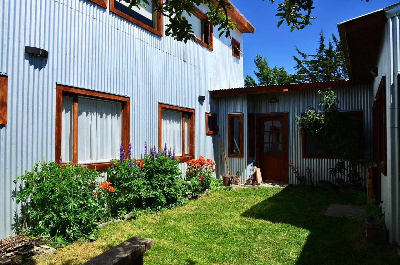 El Patagonico Hostel プエルト・ナタレス エクステリア 写真